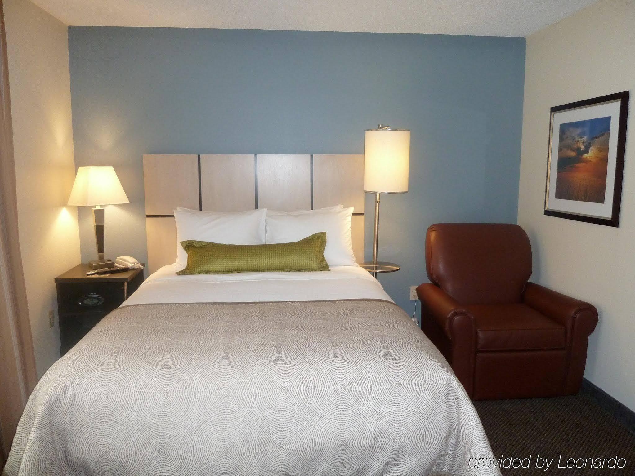 Hotel Sonesta Simply Chicago 2*