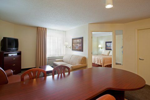 Sonesta Simply Chicago 2*