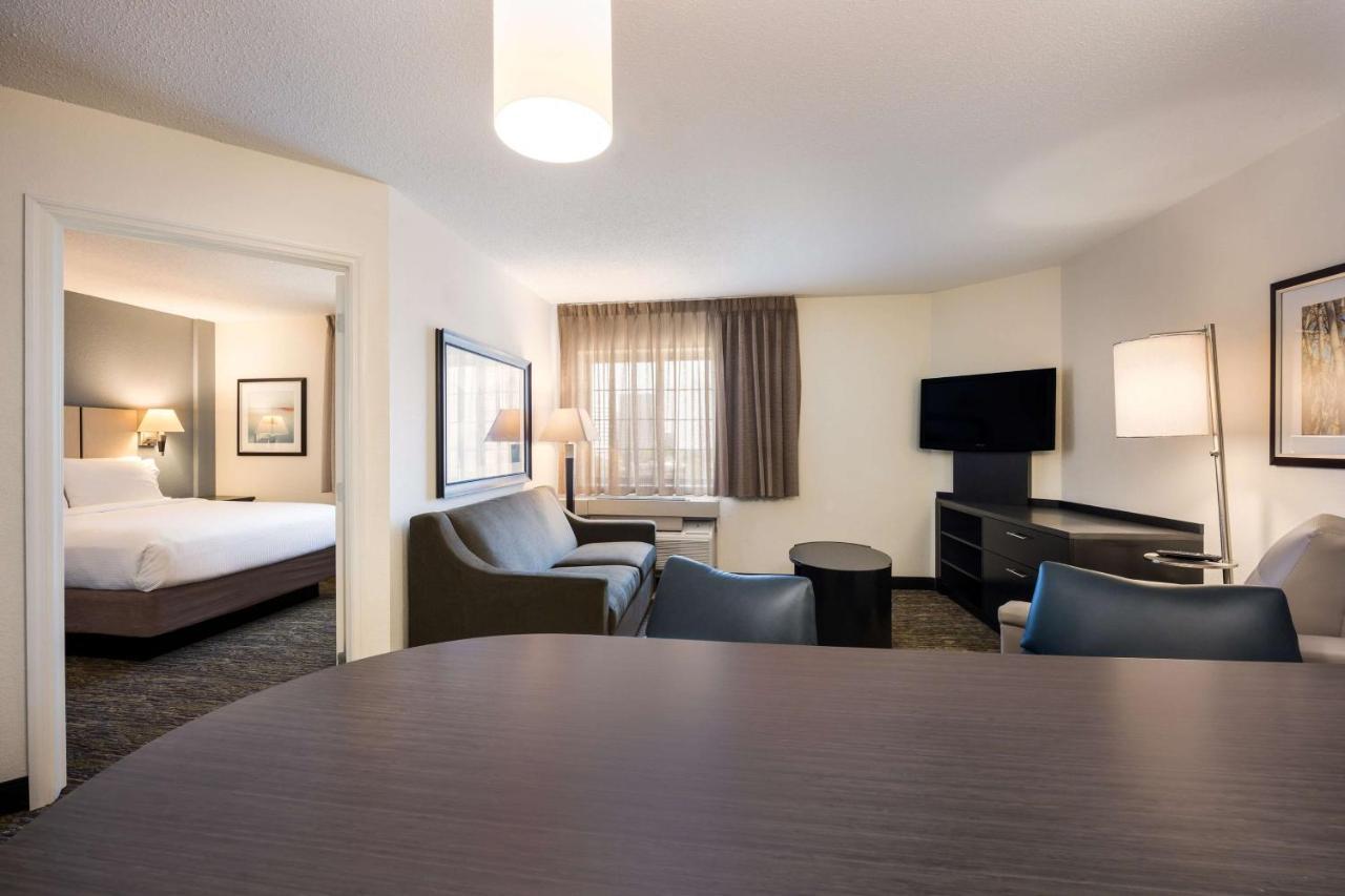 Hotel Sonesta Simply Chicago Libertyville