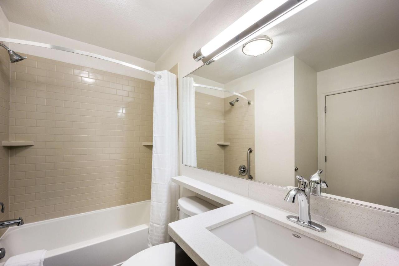 Sonesta Simply Chicago Hotel 2*